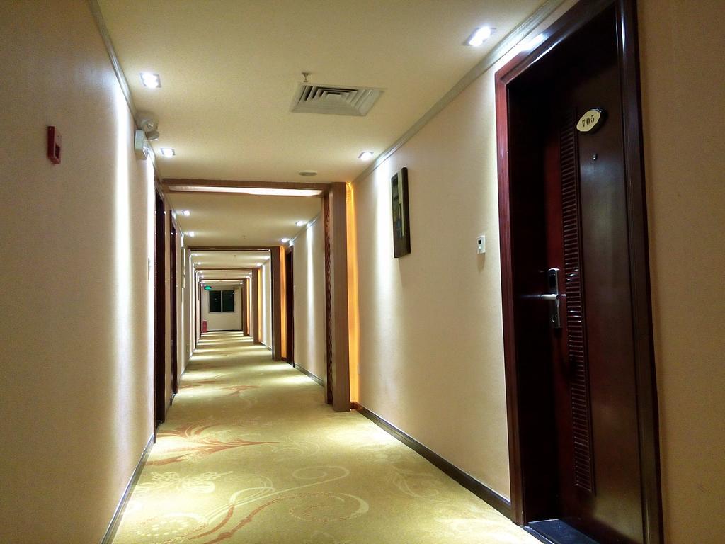 Guangzhou Li Gang Hotel Гуанчжоу Экстерьер фото